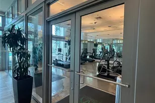 90 SW 3rd St, Miami, FL 33130 - Photo 3