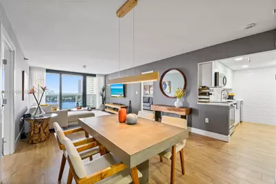 20505 E Country Club Dr #1034, Aventura, FL 33180 - Photo 1