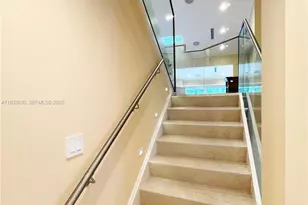 610 Misty Oaks Ln, Pompano Beach, FL 33069 - Photo 29