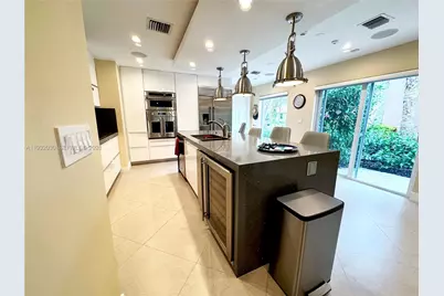 610 Misty Oaks Ln, Pompano Beach, FL 33069 - Photo 13