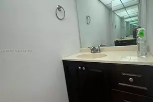 3670 Inverrary Dr, Lauderhill, FL 33319 - Photo 21