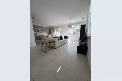 10248 NW 71st Ter, Doral, FL 33178 - Photo 5