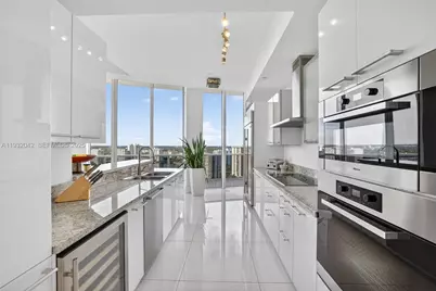 4100 Island Blvd #2303, Aventura, FL 33160 - Photo 13