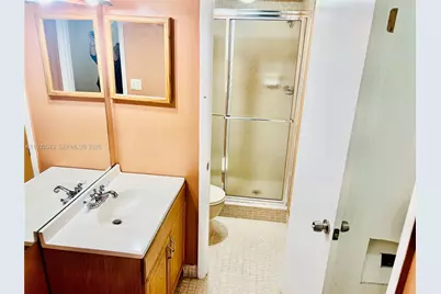 1021 Mockingbird Ln #215, Plantation, FL 33324 - Photo 21