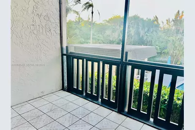 1021 Mockingbird Ln #215, Plantation, FL 33324 - Photo 33