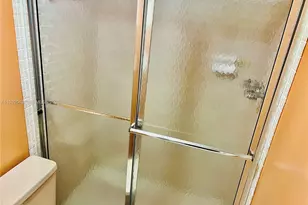 1021 Mockingbird Ln, Plantation, FL 33324 - Photo 23