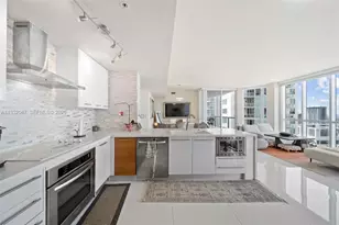 244 Biscayne Blvd, Miami, FL 33132 - Photo 17