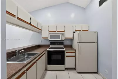 14106 SW 93rd Ln #14106, Miami, FL 33186 - Photo 11