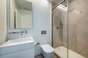2020 N Bayshore Dr, Miami, FL 33137 - Photo 23