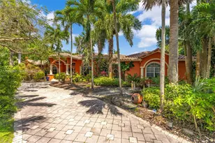 11825 S Mitchell Manor Cir, Pinecrest, FL 33156 - Photo 3