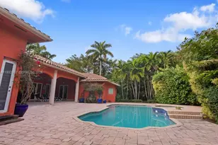 11825 S Mitchell Manor Cir, Pinecrest, FL 33156 - Photo 23