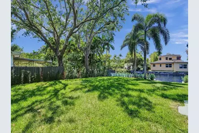 210 NE 85th St, El Portal, FL 33138 - Photo 39