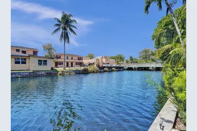 210 NE 85th St, El Portal, FL 33138 - Photo 47