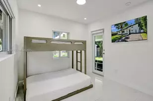 210 NE 85th St, El Portal, FL 33138 - Photo 25