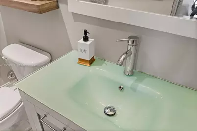 737 Alhambra Cir, Coral Gables, FL 33134 - Photo 31