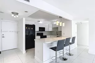 2801 NE 183rd St, Aventura, FL 33160 - Photo 25