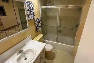 450 Paradise Isle Blvd, Hallandale Beach, FL 33009 - Photo 17