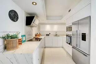 5600 Collins Ave, Miami Beach, FL 33140 - Photo 9