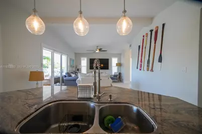 121 Lisbon Ct, Islamorada, FL 33036 - Photo 25