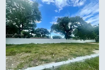 2451 NW 167th St, Miami Gardens, FL 33056 - Photo 5