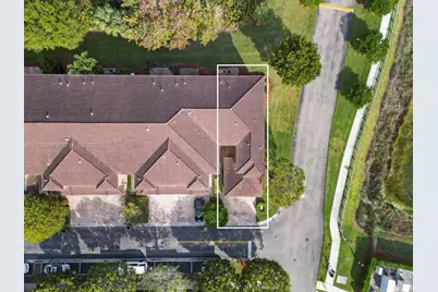 2467 SE 19th St, Homestead, FL 33035 - Photo 5