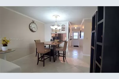 470 Paradise Isle Blvd #309, Hallandale Beach, FL 33009 - Photo 1