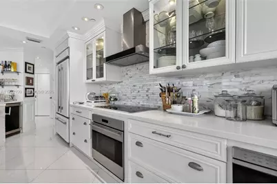 1000 Island Blvd #PH9, Aventura, FL 33160 - Photo 13