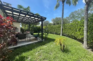 210 NE 110th St, Miami, FL 33161 - Photo 9