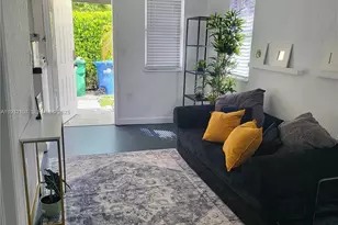 210 NE 110th St, Miami, FL 33161 - Photo 11