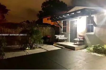 210 NE 110th St, Miami, FL 33161 - Photo 19