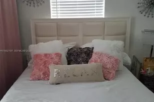 210 NE 110th St, Miami, FL 33161 - Photo 23