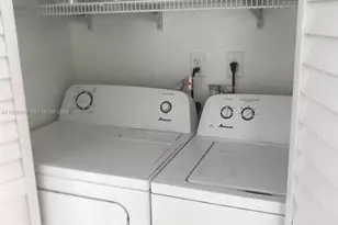 10609 SW 113th Pl, Miami, FL 33176 - Photo 21