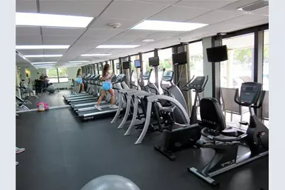 10185 Collins Ave #321, Bal Harbour, FL 33154 - Photo 15