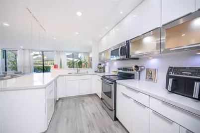 3322 Torremolinos Ave #F-41B, Doral, FL 33178 - Photo 1