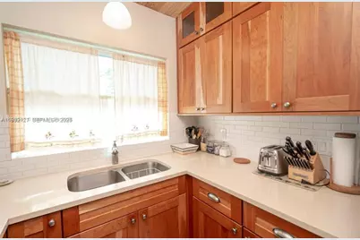 726 NE 92nd St #6L, Miami Shores, FL 33138 - Photo 13