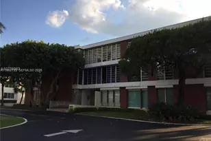 10210 Collins Ave, Bal Harbour, FL 33154 - Photo 19