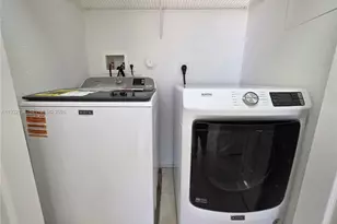 9070 Preston Pl, Tamarac, FL 33321 - Photo 11