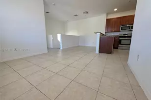 9070 Preston Pl, Tamarac, FL 33321 - Photo 7