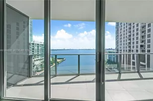 460 NE 28th St, Miami, FL 33137 - Photo 1