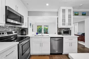 6266 SW 42nd St, South Miami, FL 33155 - Photo 15