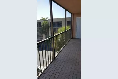 8625 NW 8th St #401, Miami, FL 33126 - Photo 5