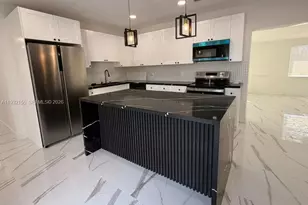 19800 NW Miami Ct, Miami Gardens, FL 33169 - Photo 11