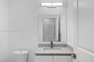 101 Diplomat Pkwy, Hallandale Beach, FL 33009 - Photo 21