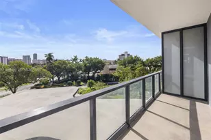 101 Diplomat Pkwy, Hallandale Beach, FL 33009 - Photo 11