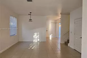 8785 NW 116th Ct, Doral, FL 33178 - Photo 3