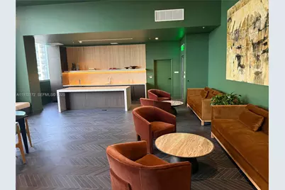 11 NE 6th St #802, Miami, FL 33132 - Photo 15