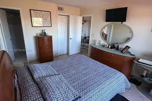 6091 W 22nd Ct, Hialeah, FL 33016 - Photo 13