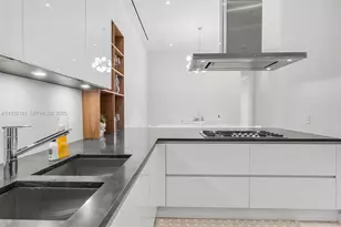 4701 N Meridian Ave, Miami Beach, FL 33140 - Photo 9