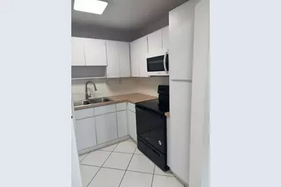 9520 SW 8th St #109, Miami, FL 33174 - Photo 9