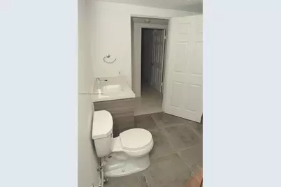 6940 Miami Gardens Dr #1-126, Hialeah, FL 33015 - Photo 9